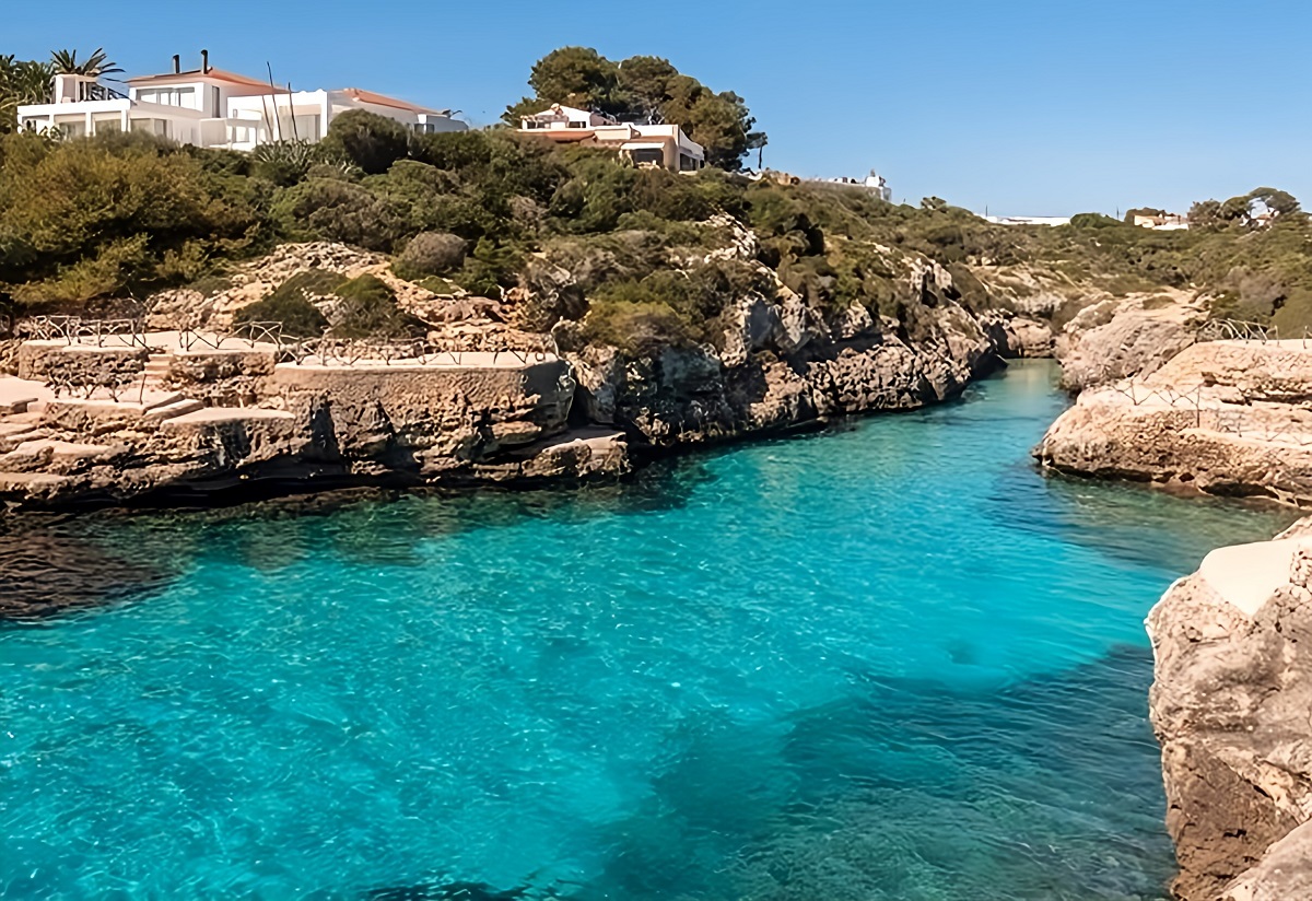 Qué hacer en Cala en Forcat y alrededores – Menorca